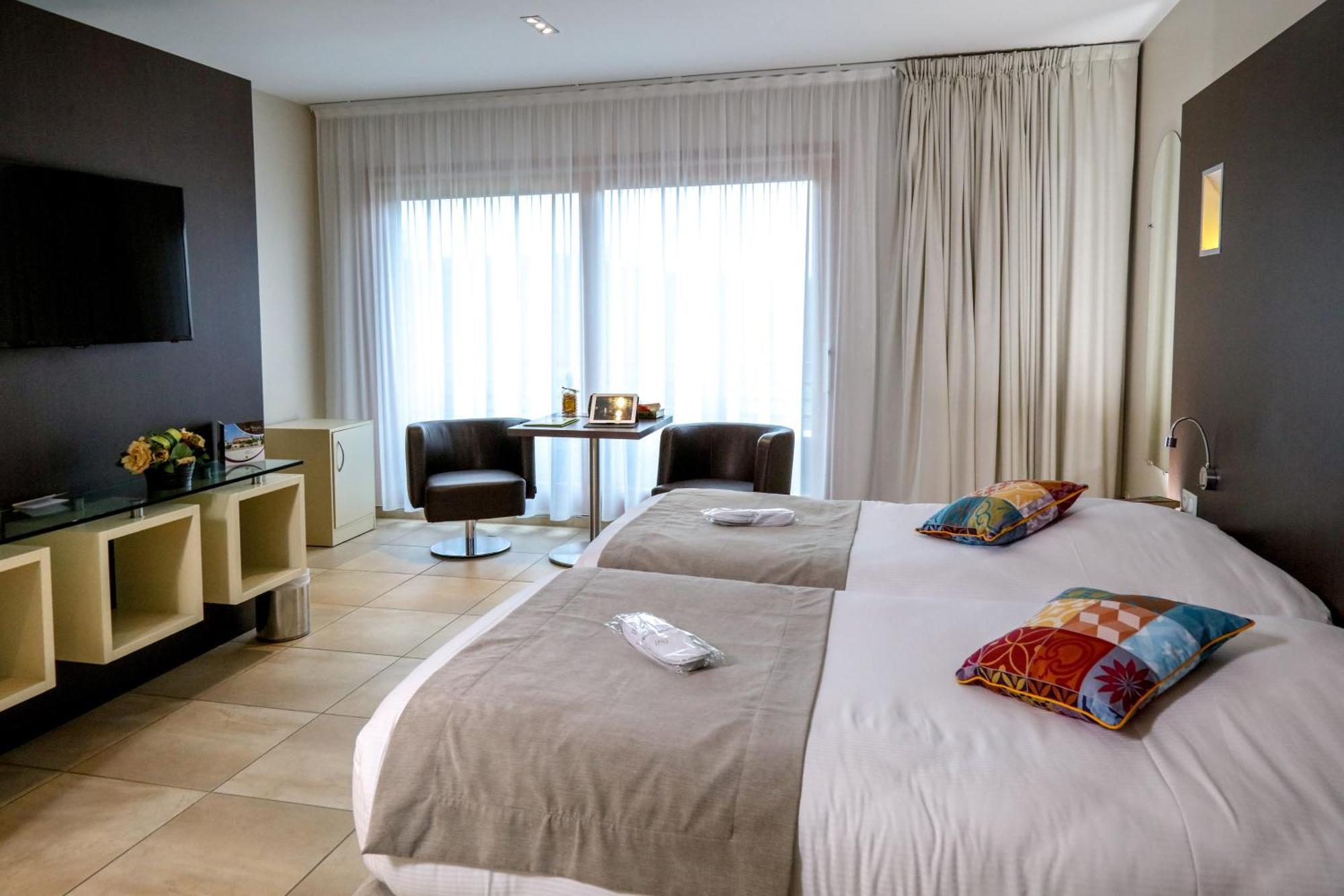 Chandolas Logis Auberge Les Murets Hotel Restaurant Spa מראה חיצוני תמונה